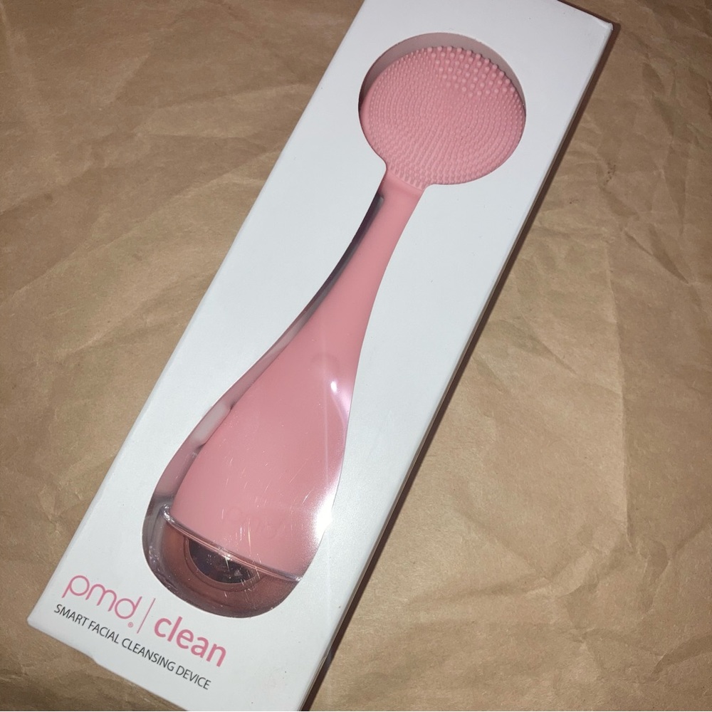 Pmd cleansing device